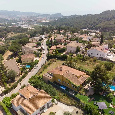 Soleia Holidays Будинок відпочинку Льорет-де-Мар